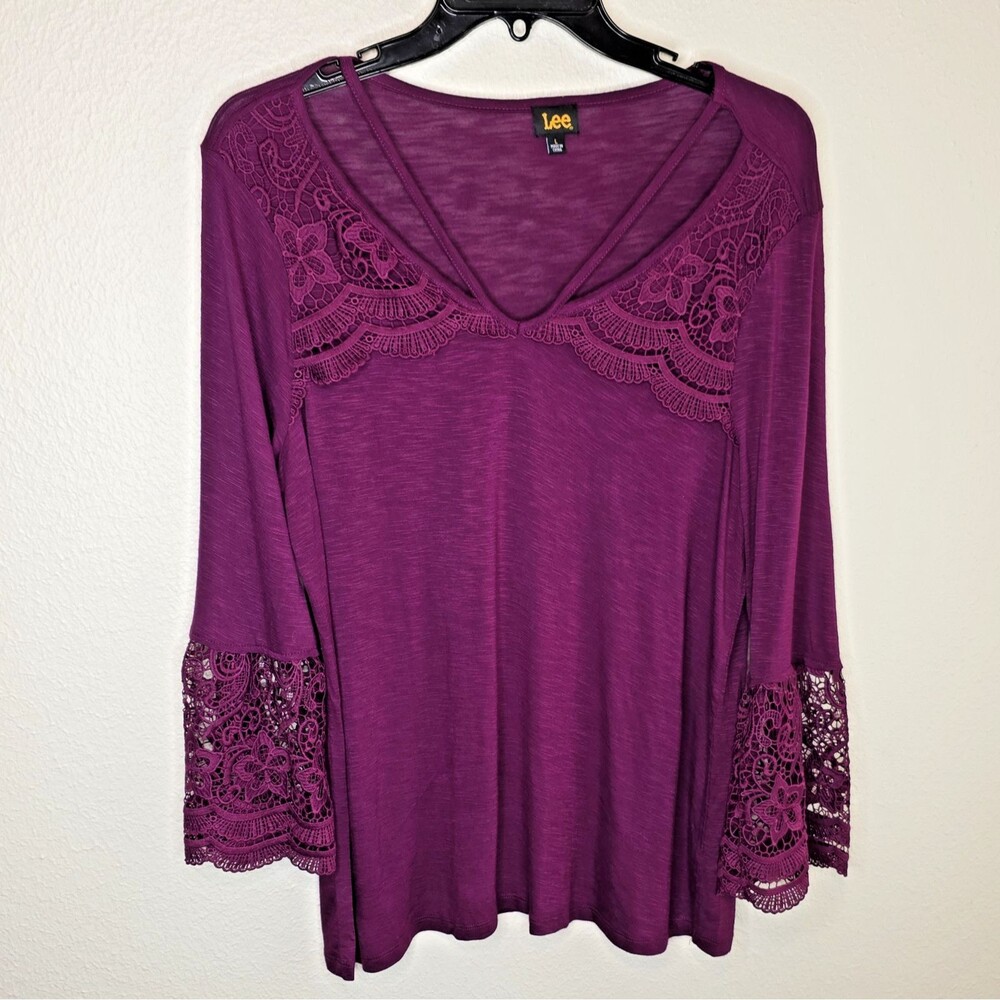 Lee Top Womens L Purple Lace Trim Bell Sleeve Blouse Boho Whimsigoth Stretch